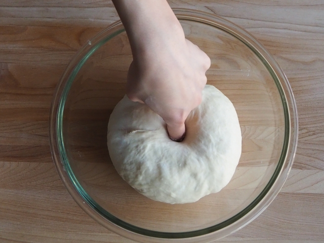 パン発酵のフィンガーチェック